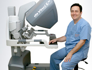 Prof. Dr. Fatih Atuğ - Robotik Üroloji Ameliyatı